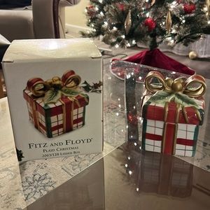 Fits and Floyd plaid Christmas lidded box